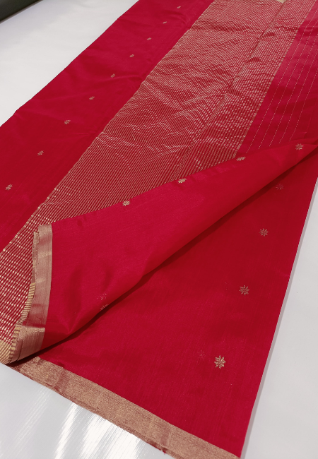 Pure Handloom Pattu Silk Saree with Golden Jari and Ghana Buti