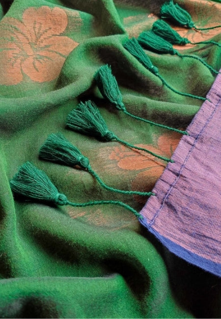 Elegant Deep Green Handloom Mul Cotton Saree with Hibiscus Butta & Zari Weaving