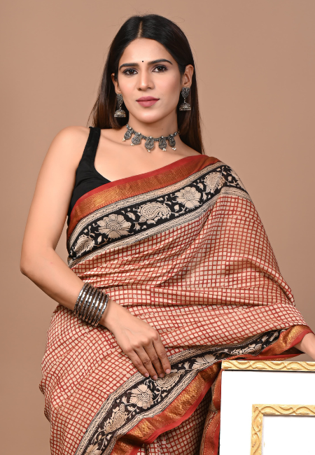Maheshwari Silk Saree in Red Checks with Floral Zari Border