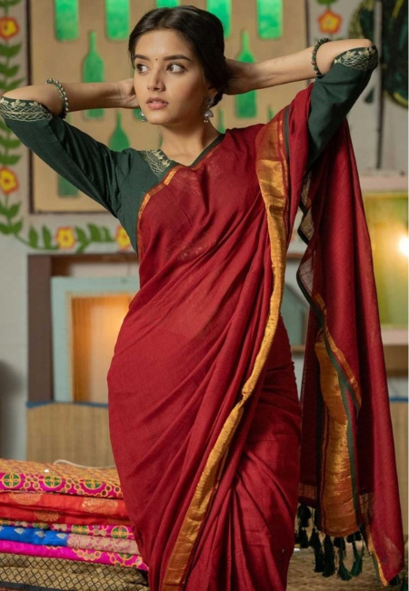 Pure Mul Cotton Saree with Zari Border – Rust Red Elegance