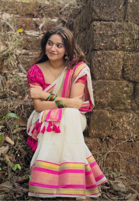 Elegant White Pure Mulmul Cotton Saree with Pink Border