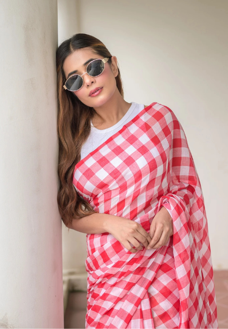 Pure Mul Cotton Saree – Red & White Checkered Summer Classic