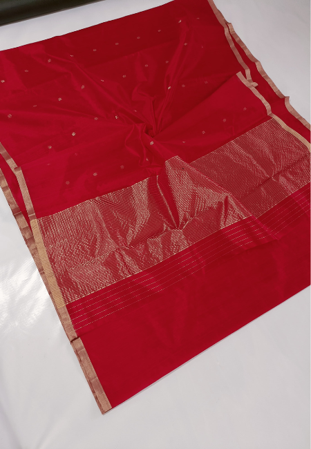 Pure Handloom Pattu Silk Saree with Golden Jari and Ghana Buti