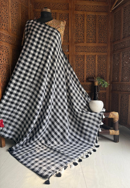 Pure Mul Cotton Saree – Black & White Checkered Elegance