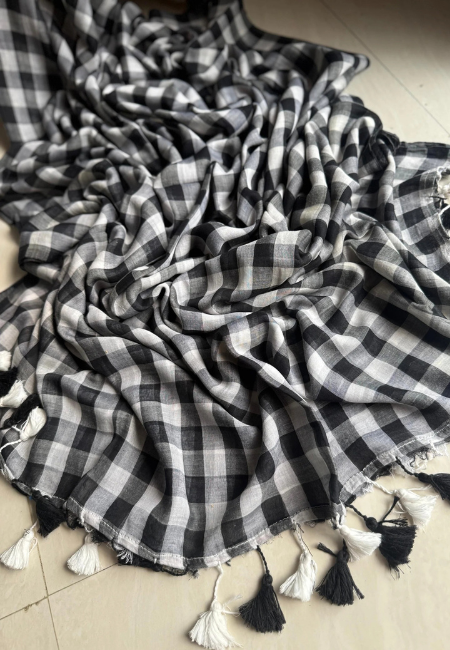 Pure Mul Cotton Saree – Black & White Checkered Elegance