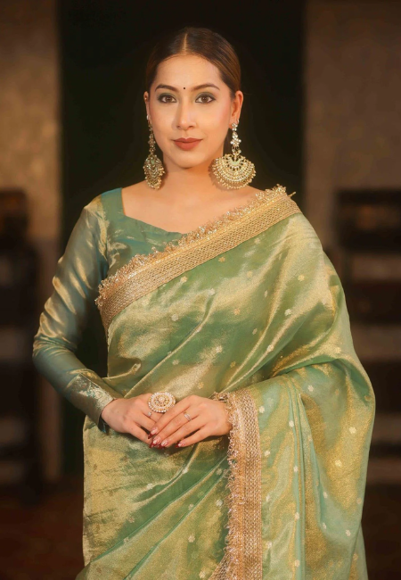 Banarasi Semi Tissue Silk Saree in Green – Luxurious Lace Border & Zari Detailing