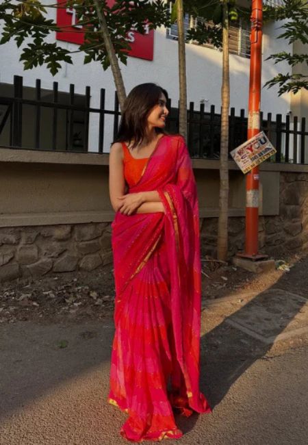 Rani Pink Mul Cotton Saree with Subtle Woven Texture & Soft Everyday Drape