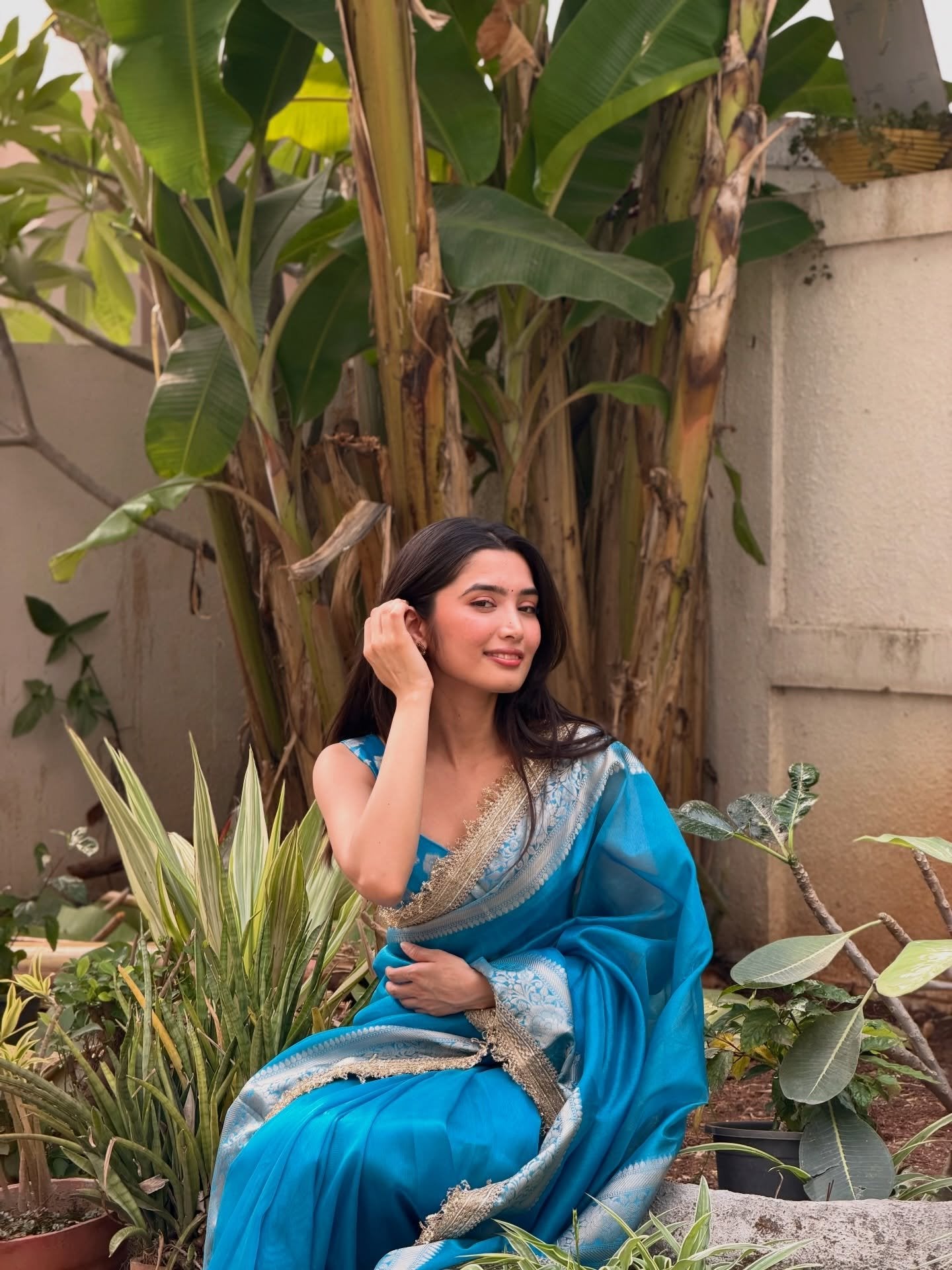 Elegant Turquoise Blue Tissue Silk Woven Kaat Band Work Saree with Premium Lace