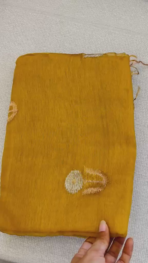 Pure Matka Zari Woven Silk Saree in Musturd Shade