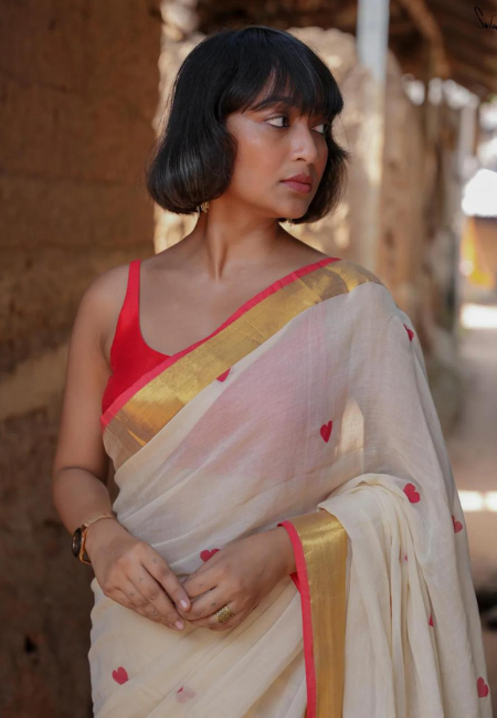 Heartloom Story Mul Cotton Embroidered Saree